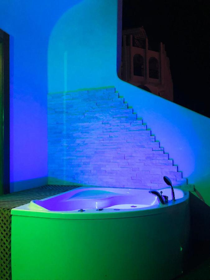 Lux&2Jacuzzi. New! Golden Mile Las Americas, Parque Santiago 2. Pool Heated Sea Water 2 Bdr プラヤ・デ・ラス・アメリカス エクステリア 写真